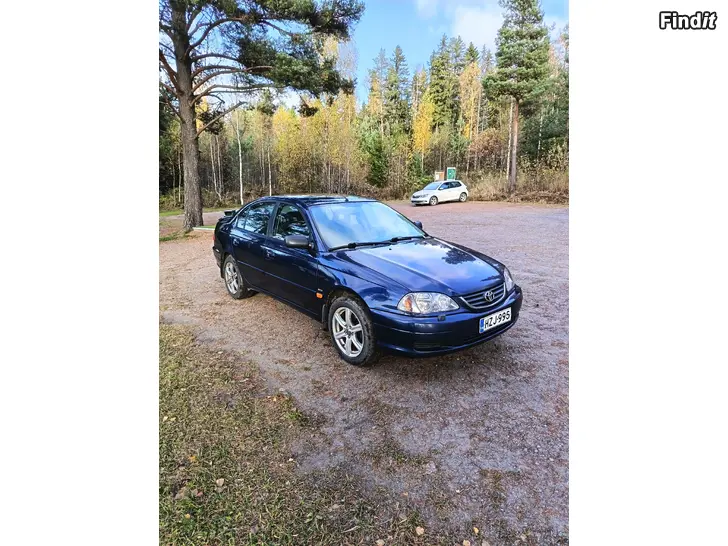 Säljes Toyota avensis 1,6 bensin
