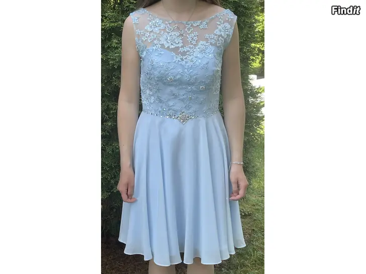 Myydään Rippimekko