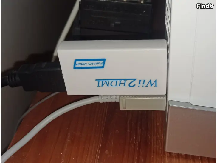 Myydään Wii HDMI adapteri