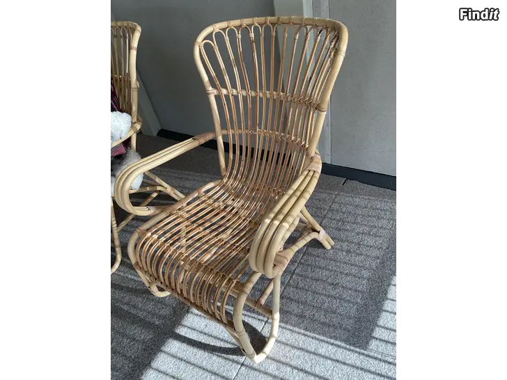 Myydään Parolan Rottinki tuolit