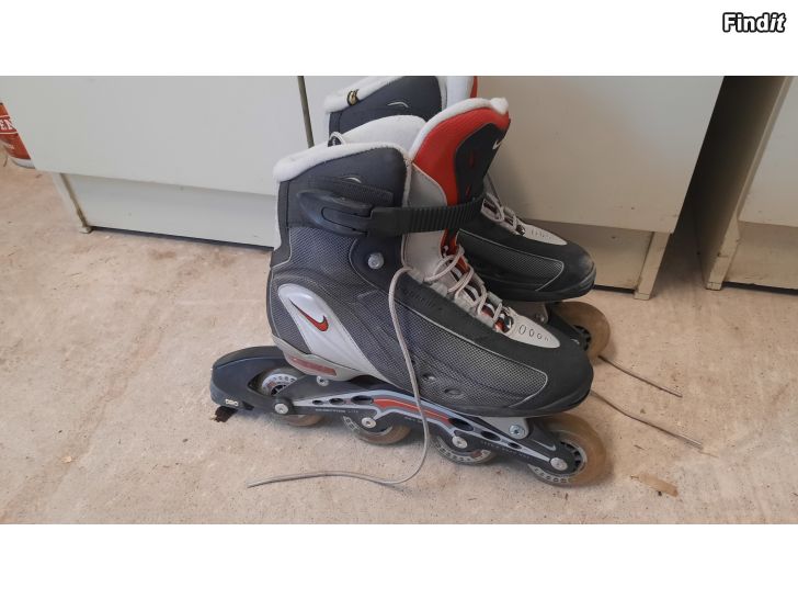 Säljes Rollerblades, rullskridskor nike