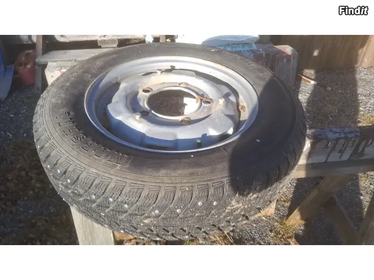 Säljes Saab 96 vinterhjul