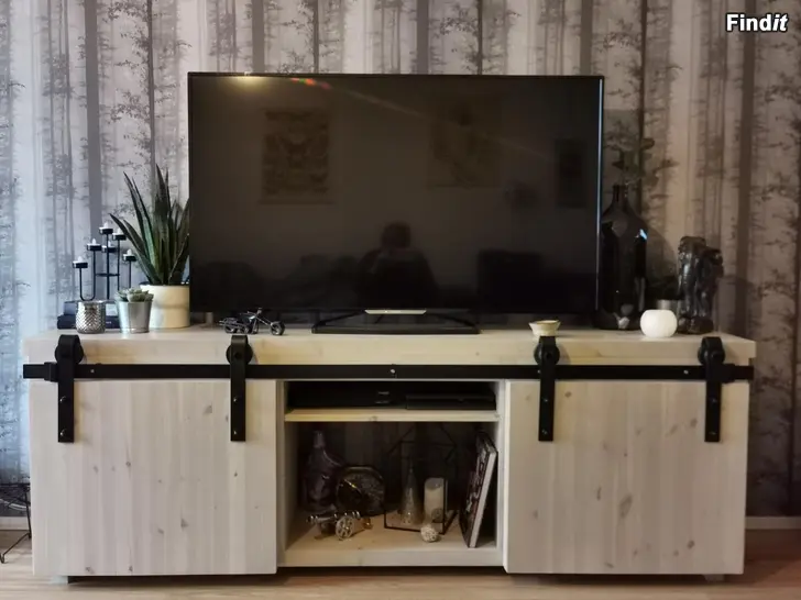 Säljes Tv bänk