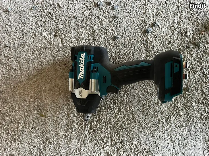 Myydään Makita DTW700 rtj mutterinväännin