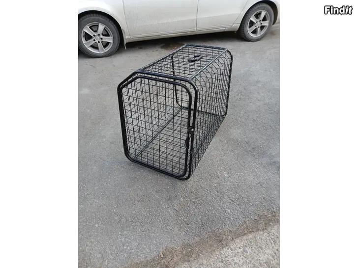 Myydään Volvo v70 häkki