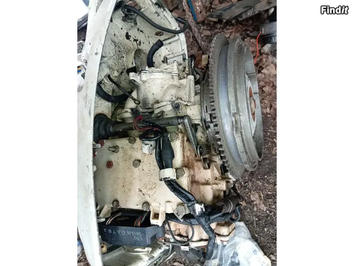 Säljes Johnson Evinrude cdi ja puolat