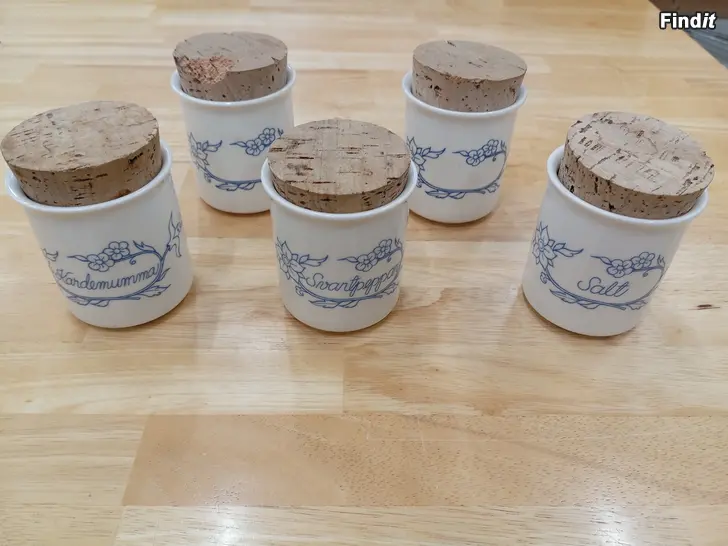 Myydään Arabia maustekipot