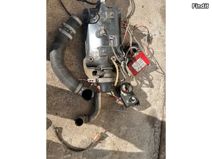 Myydään Bensalämmitimiä harrasteautoihin tai veneeseen