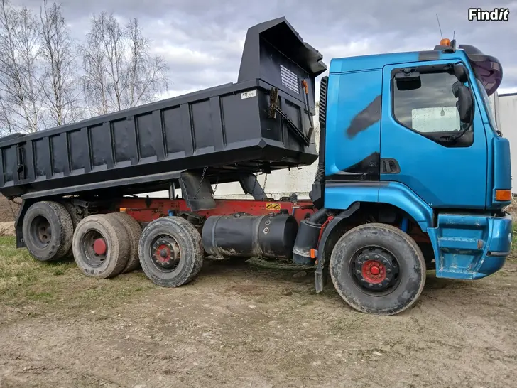 Myydään Sisu 4N3