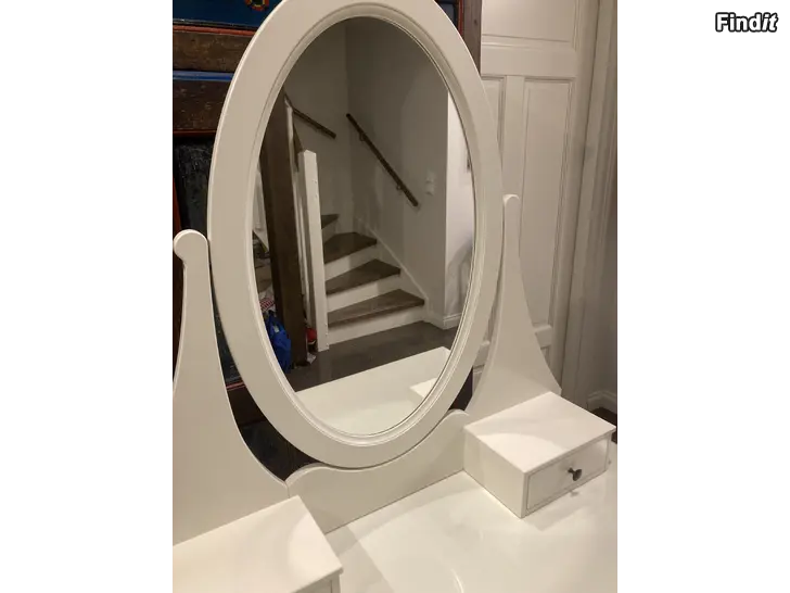Säljes Ikea Spegelbord