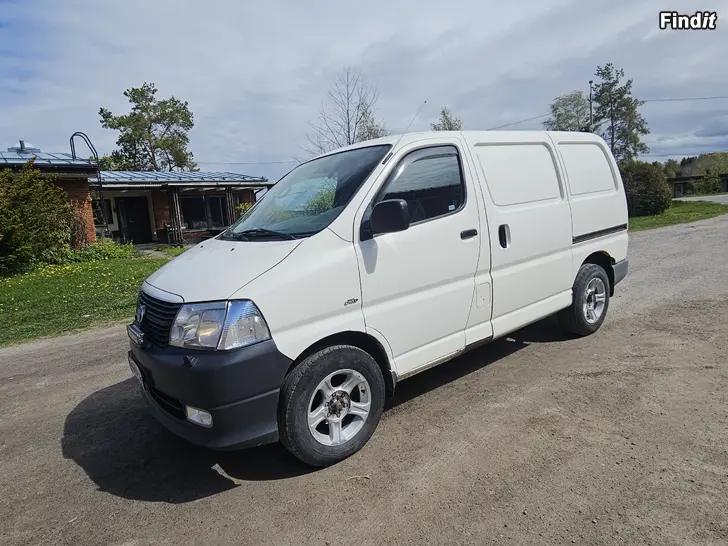 Säljes Toyota Hiace 4x4