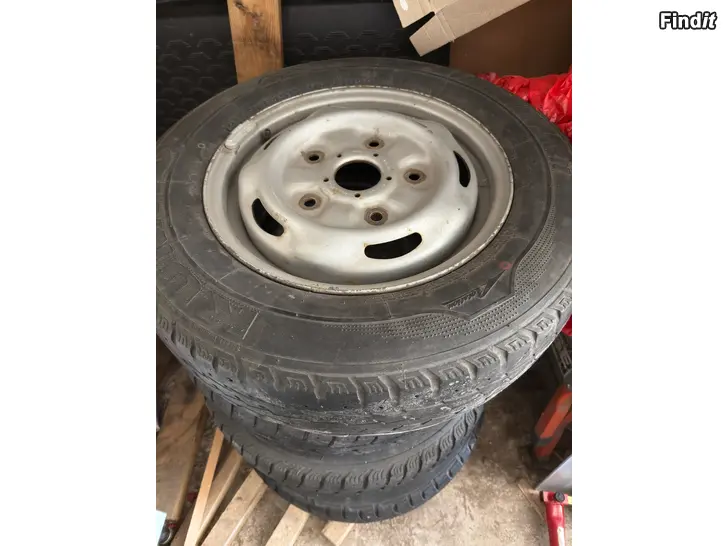 Säljes Ford Transit MK7 fälg serie