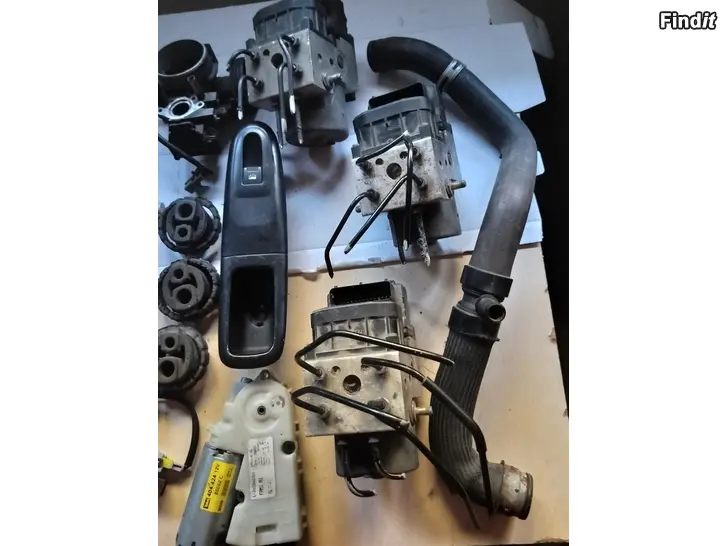 Myydään Lasinnostin kytkin abspumppu jäähdyttimen letku