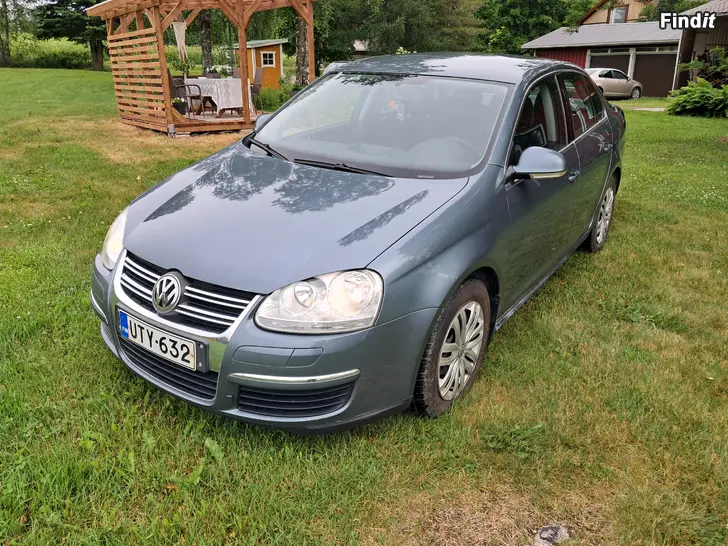 Myydään VW Jetta 1,6 -06