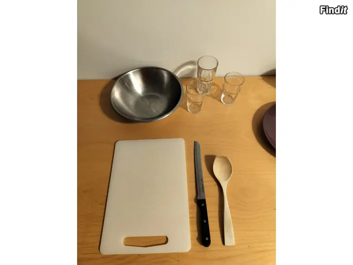 Myydään Teräskulho lautaset