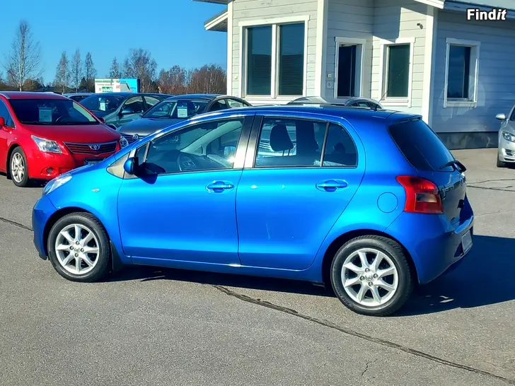 Myydään Toyota Yaris 1.3 VVT-i Linea Sol AC 5-ov.SUPERHIENO
