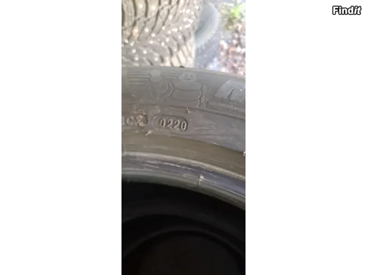 Säljes 225/55R17