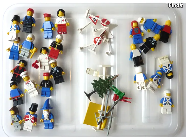 Myydään Lego ukkeleita ym kivaa