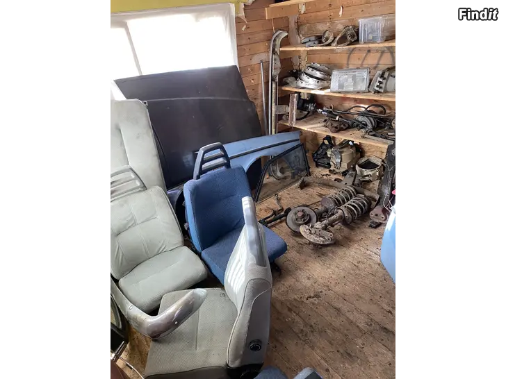 Myydään Volvo 240 osia delar
