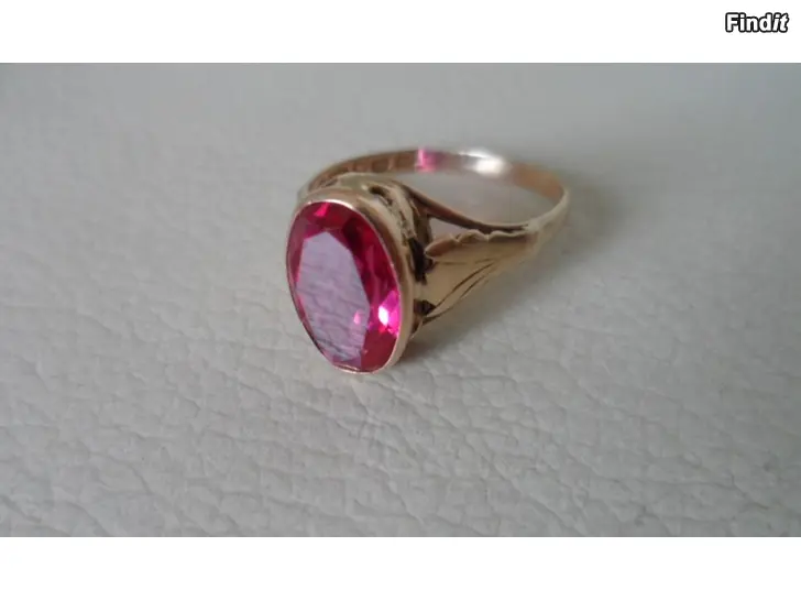 Myydään Rubiini Kultasormus 14K koko 18 Vintage v.1942