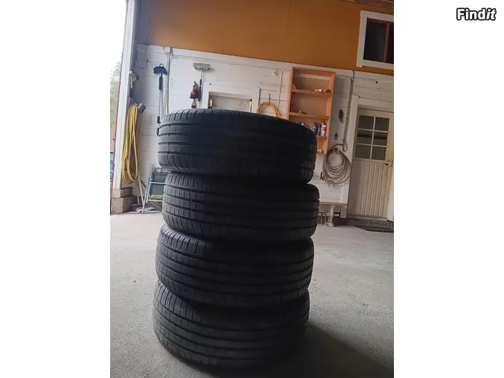 Säljes Sommardäck Linglong Comfort Master 215/55r17