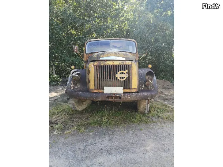 Myydään Volvo 495  vm.62