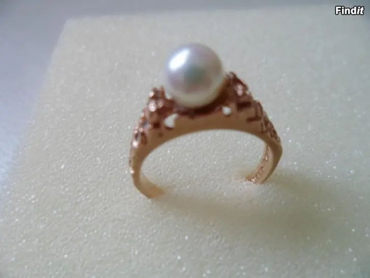 Säljes Kultasormus koko 17 Tammen Koru