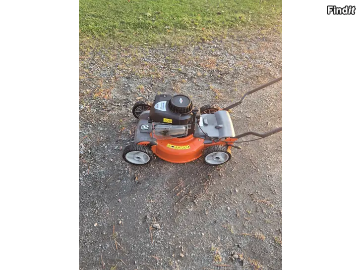 Säljes Husqvarna gräsklippare