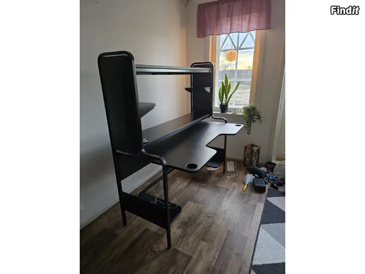 Säljes Ikea databord