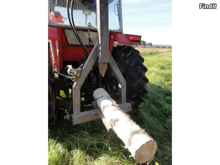 Säljes Hydraulisk vedklyvare för traktor