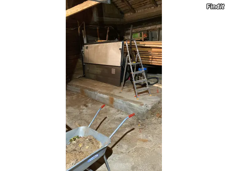 Myydään Garage dörr