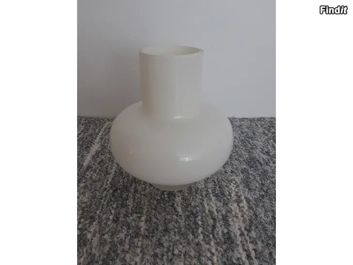 Myydään Marimekko Umpu maljakko