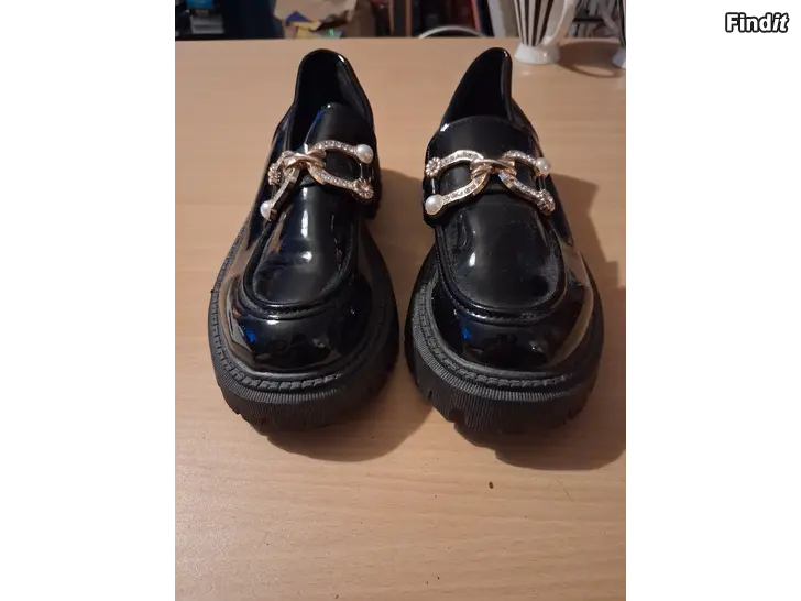 Säljes Skor st 38.5
