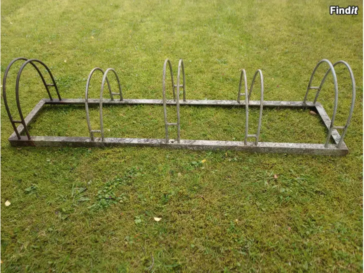 Säljes Retro cykelställning med 5 platser