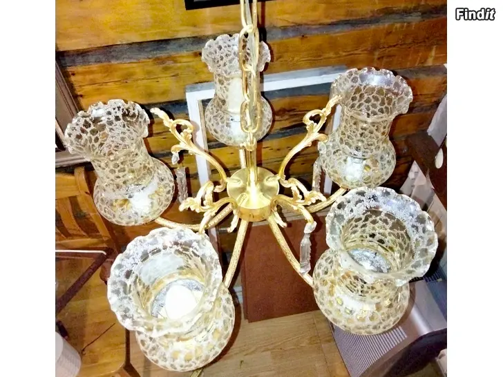 Myydään Kattokruunuvalaisin