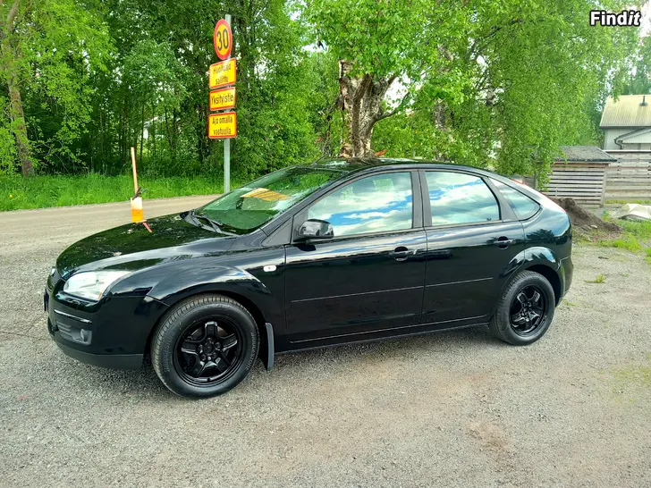Säljes Ford Focus 1.6 100hv AC Collection 5-ov