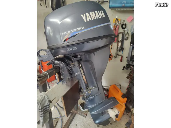 Myydään Yamaha F15 perämoottori kaukohallintalaitteilla