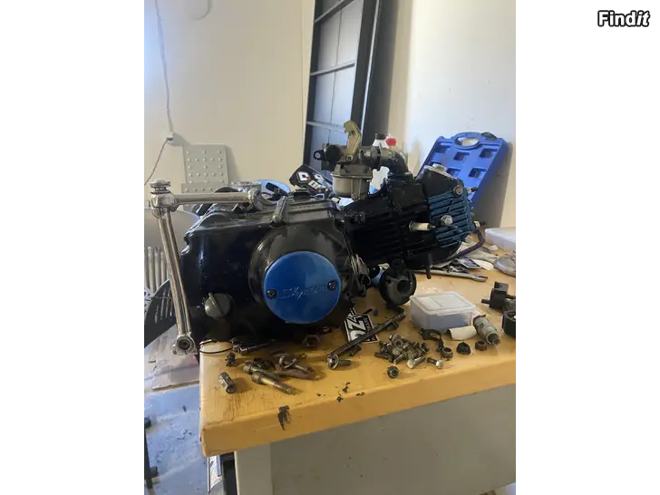 Myydään Skyteam motor