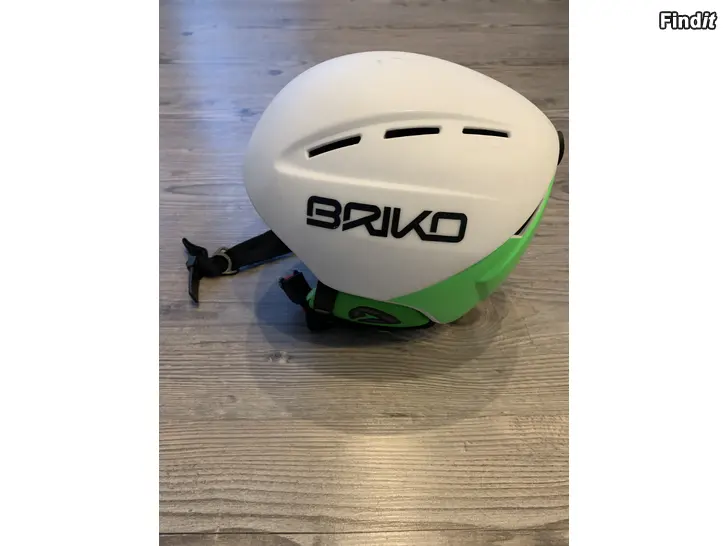 Säljes Slalomhjälm för barn