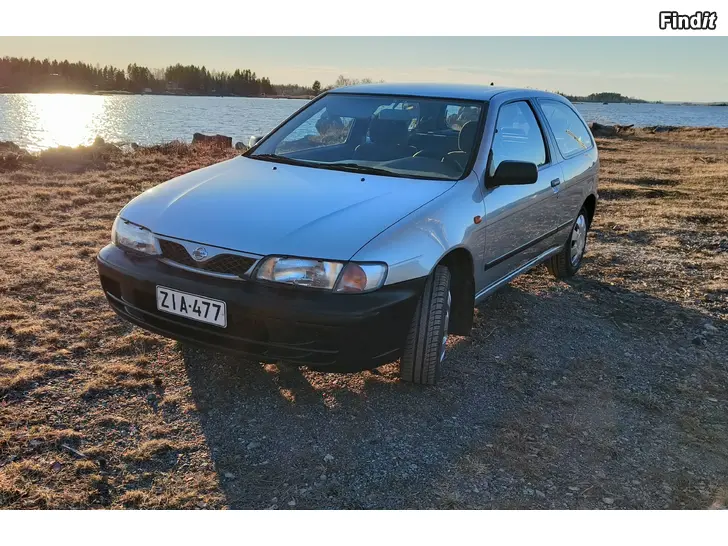 Myydään Nissan Almera