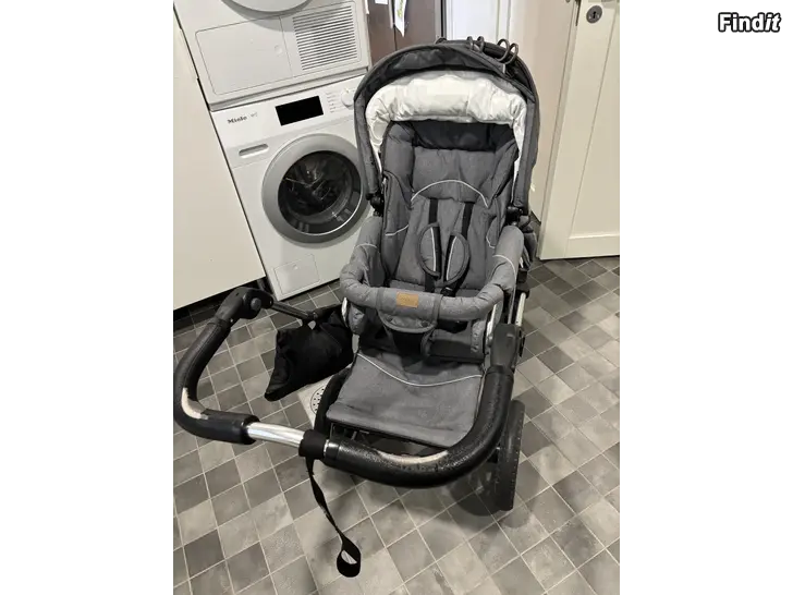 Myydään Lastenvaunut