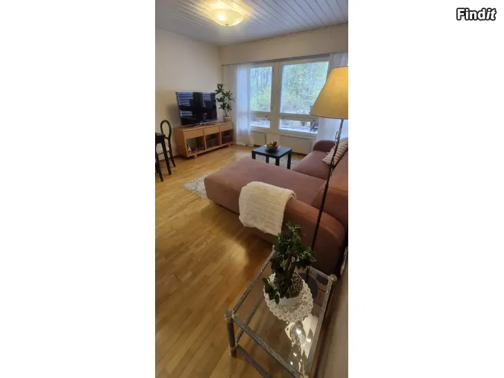 Uthyres Tvårumslägenhet uthyres i parhus
