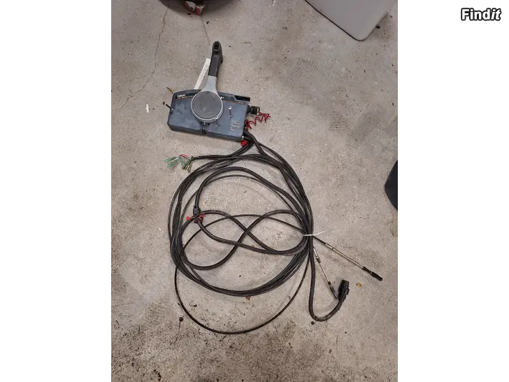 Säljes Yamaha 703 gasreglage och mätare