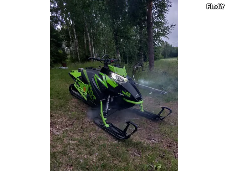 Säljes Arctic Cat M8000