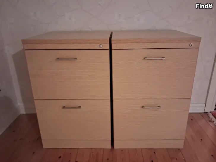 Säljes Byrå/kontorslådor