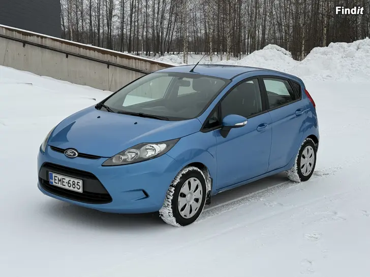 Myydään Ford fiesta 1.2 220tkm 2012vm