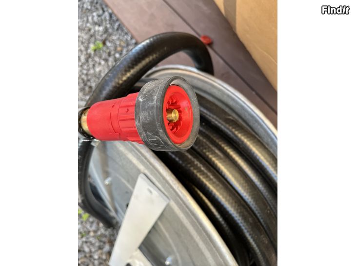 Myydään Paloposti letkukela suuttimella