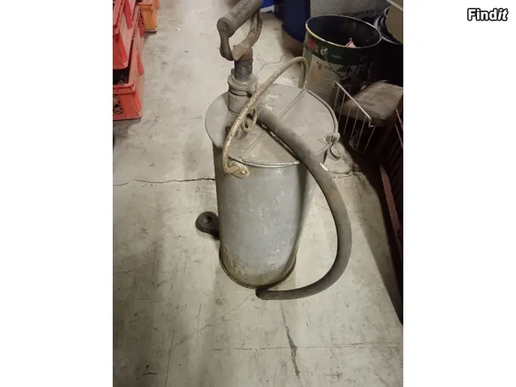 Säljes Antik brandspruta