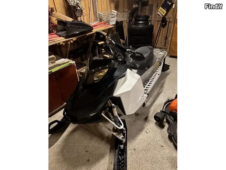 Säljes Skidoo rs 600 säljes i delar