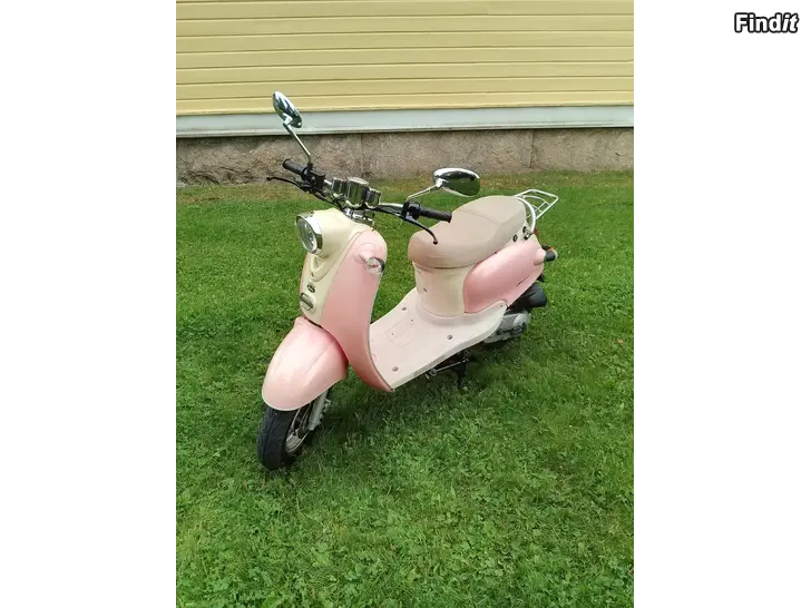 Myydään Solifer Retro